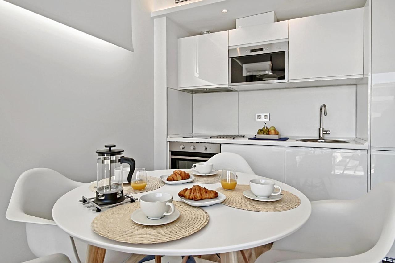 Carihuela Suites Torremolinos Esterno foto
